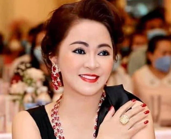 CEO nguyễn Phương Hằng